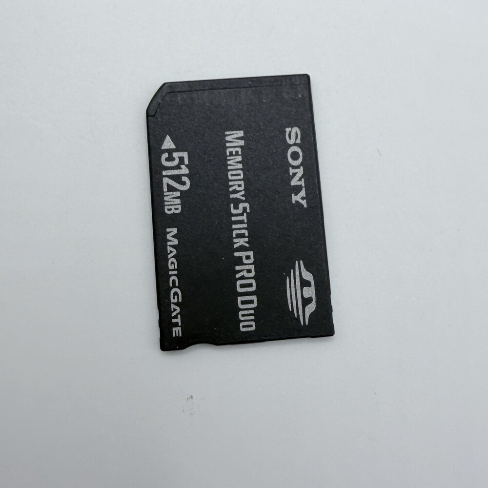 Sony Cyber-shot DSC-W90 8.1MP Digital Camera - Picture 9 of 16